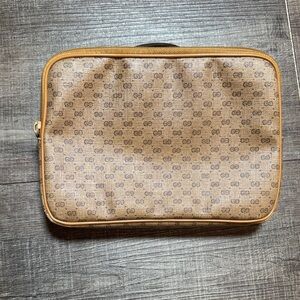 VTG Gucci Brown Monogram Clutch